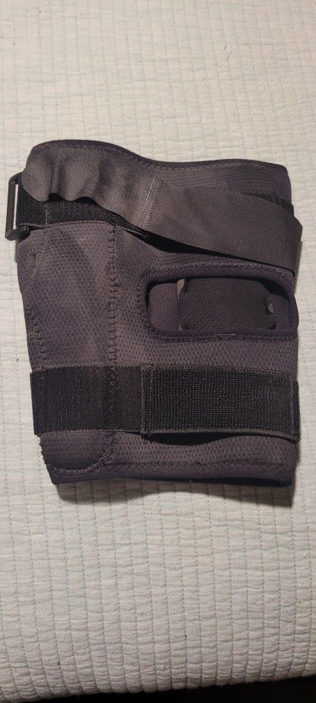 Knee Brace