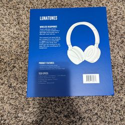 Brand new never opened
Bluetooth wireless headphones