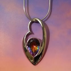 Genuine Quartz New Sterling Silver Heart Necklace! 💕
