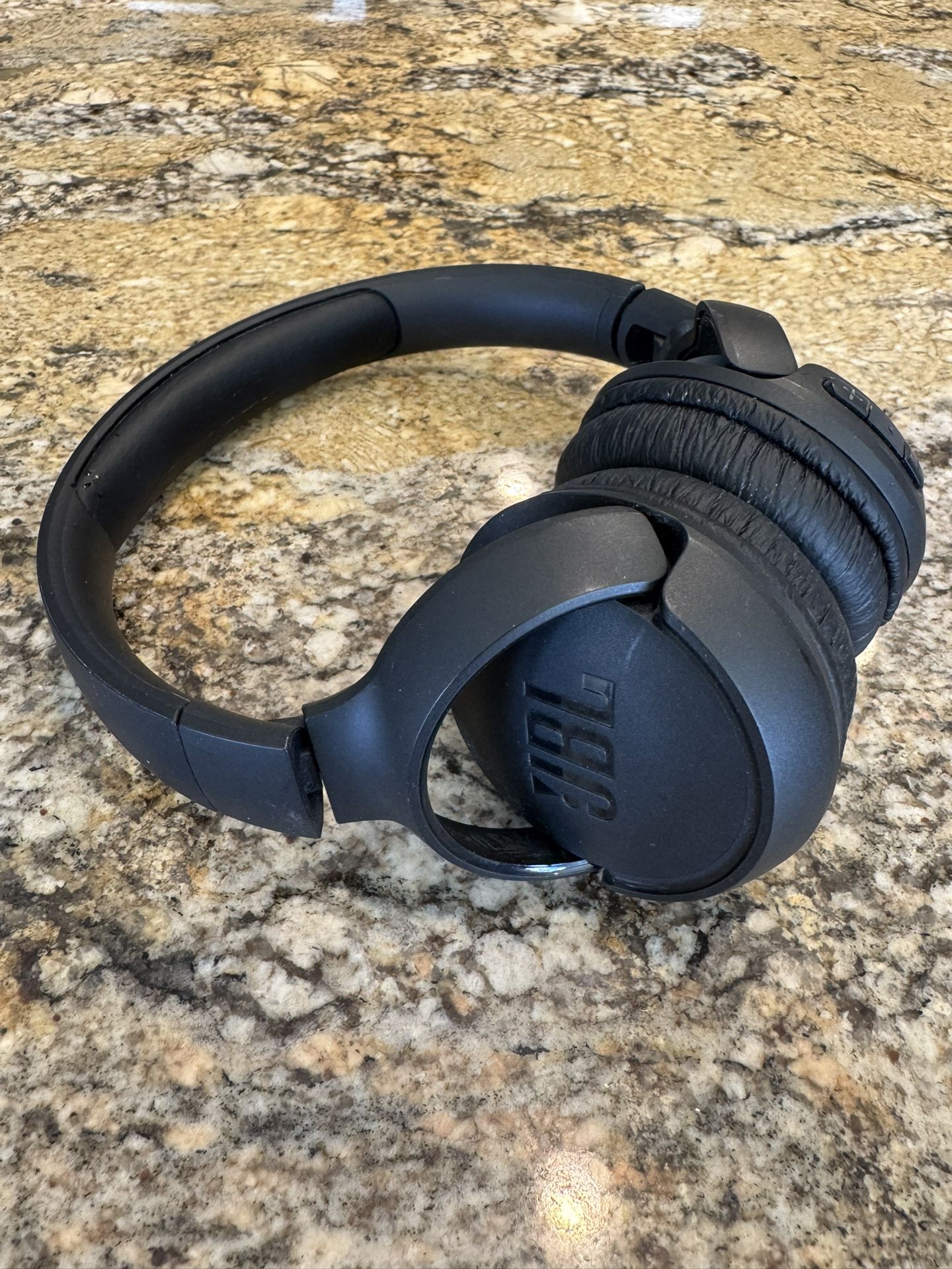 JBL Tune 500BT Wireless On-Ear Headphone ~ BLACK
