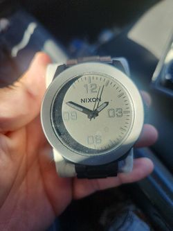 Nixon Watch