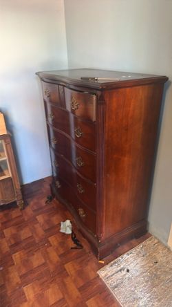 Dresser