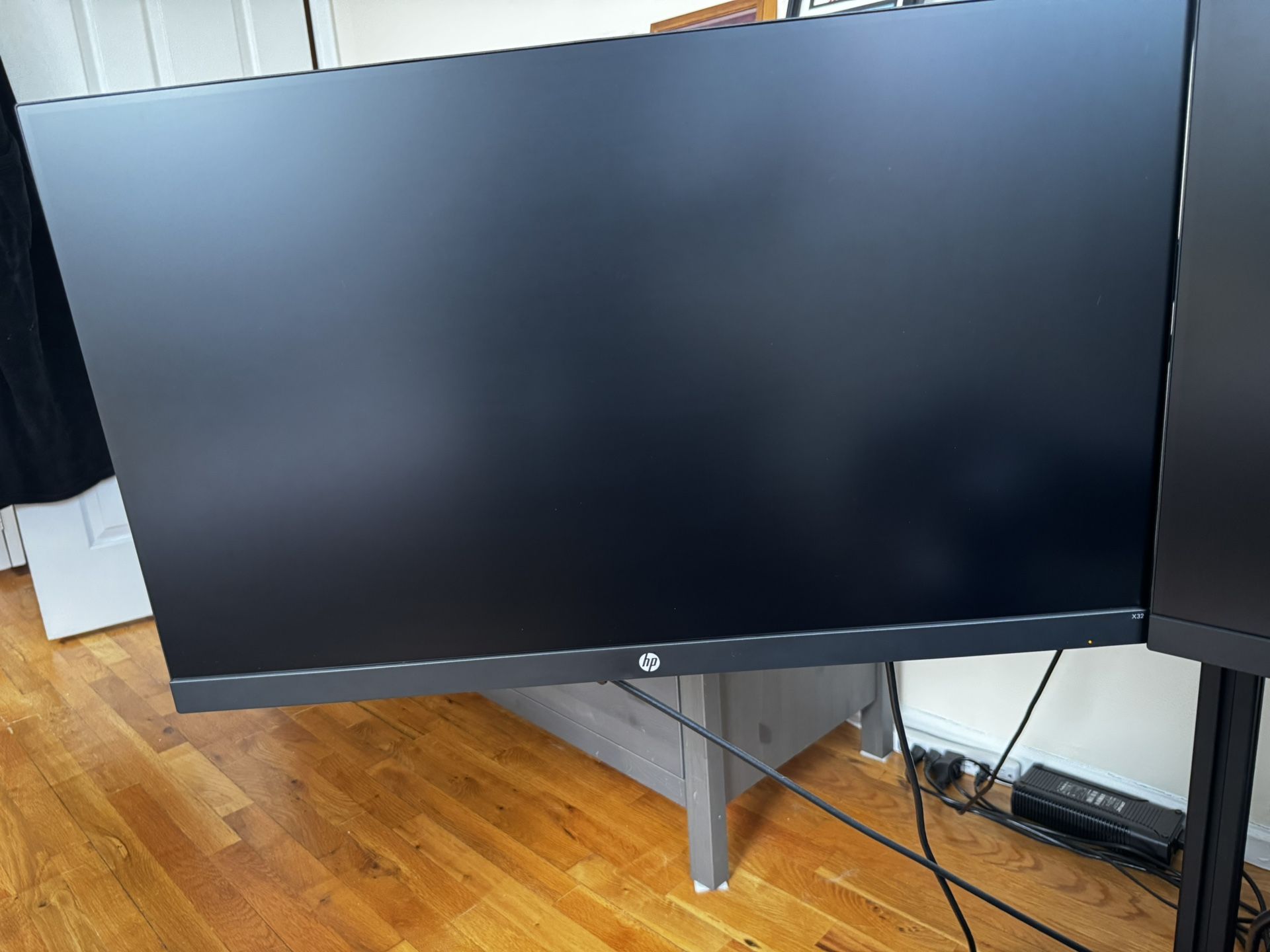 HP - 31.5" IPS QHD FreeSync Gaming Monitor