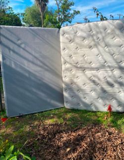 Full Mattress & Mattress Base