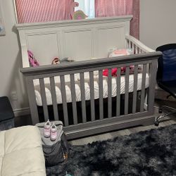 Baby crib never used (I Bought It Used I Didn’t Use It)