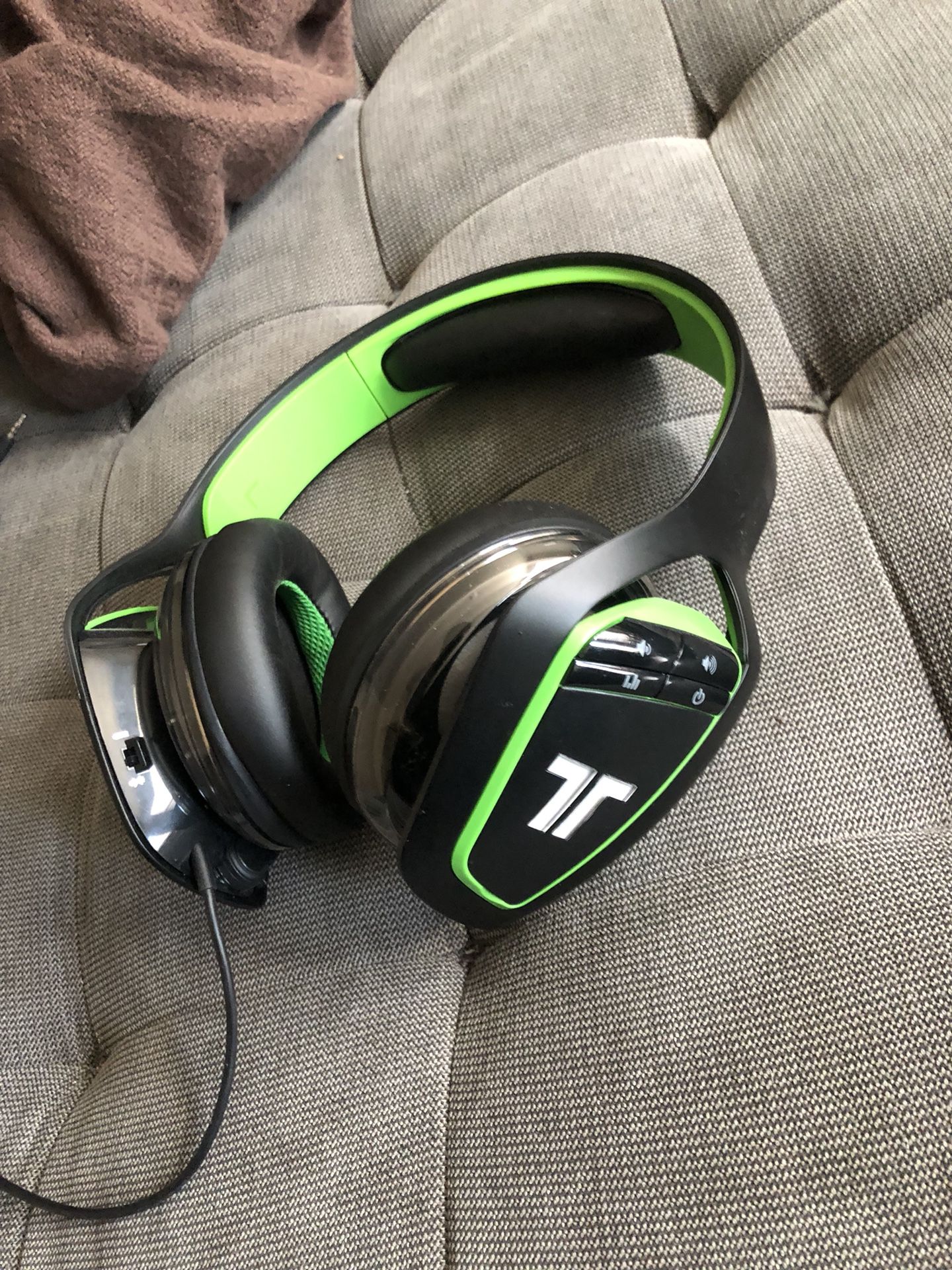 Tritton ARK 100 Headset