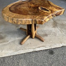 Round Wood Table 