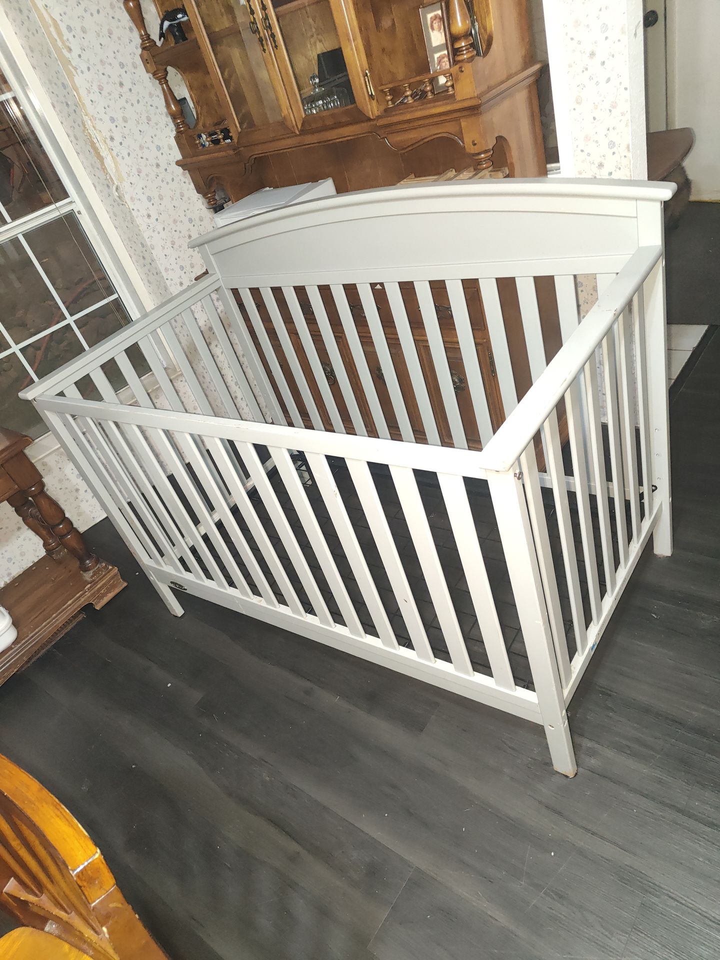 Graco crib