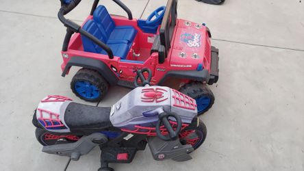 Spiderman motorcycle and powerwheel combo