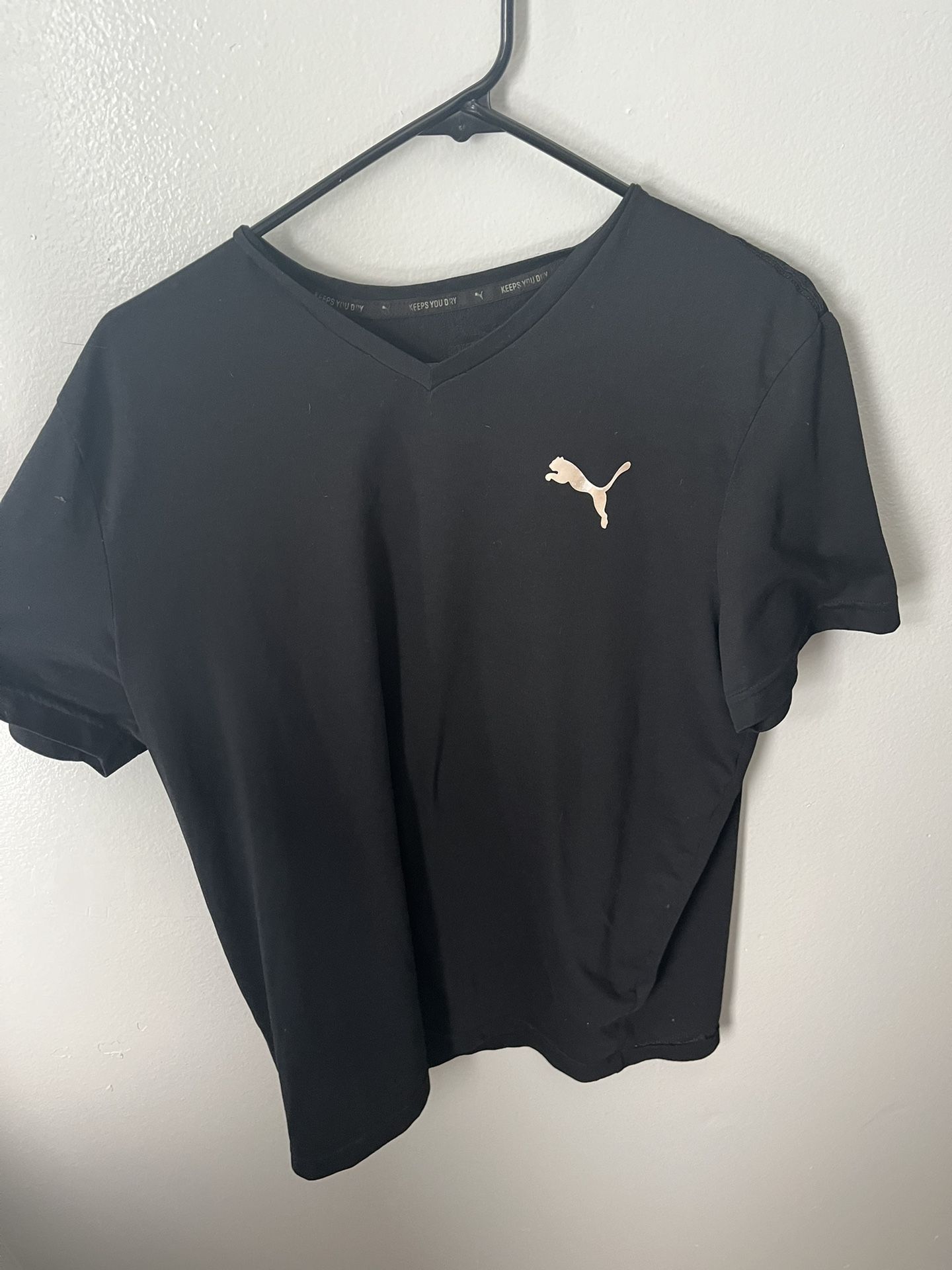 Black Puma T $5 Size: Large