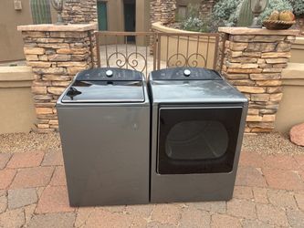Delivery available XL Capacity washer/dryer
