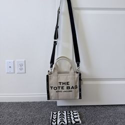 Marc Jacobs - The Tote Bag