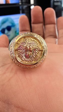 Size 8 10kt Gold Mens Ring 7.3grams