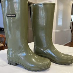 Women’s Rain Boots