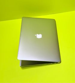 Apple MacBook Pro 15” Retina i7/16GB/500GB SSD $350