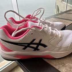 ASICS Gel-Dedicate 8 Pickleball Shoe in size 9.5,