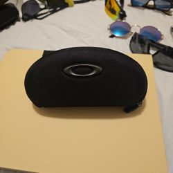 oakley sunglasses
