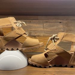 Joanie Lace Sorel Wedge Sandles