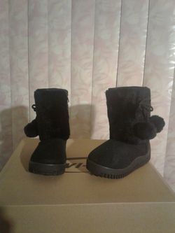 Girls boots