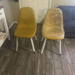 2 Chairs