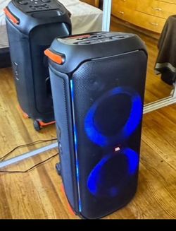 JBL PARTYBOX 710. Firm  price