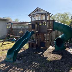 Discovery Swing Set