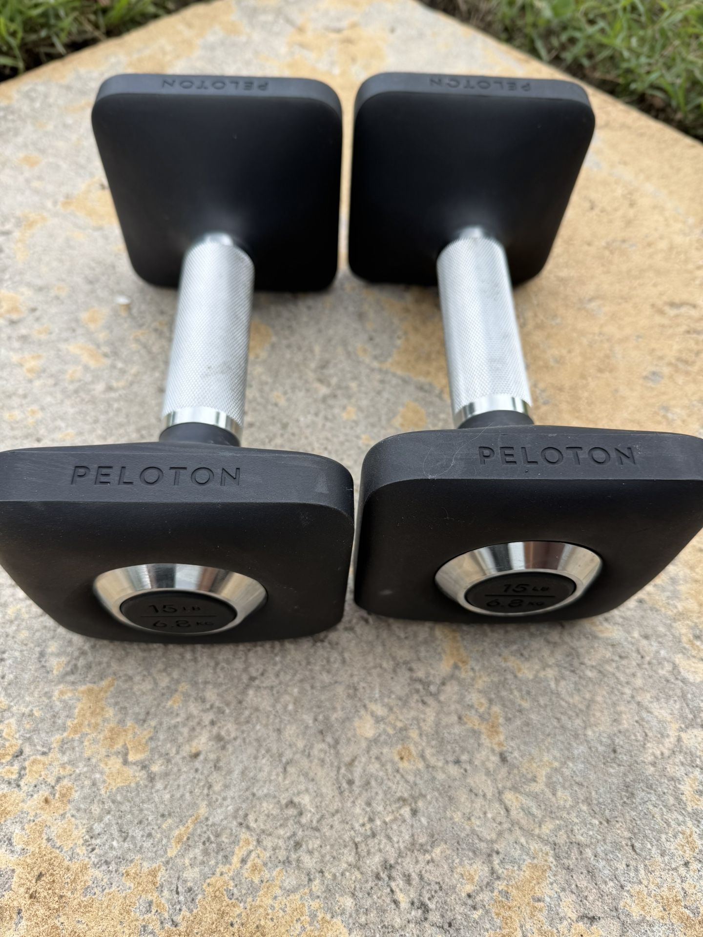 Peloton Dumbbell Set (2-15s)