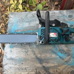 Makita Chainsaw 52001