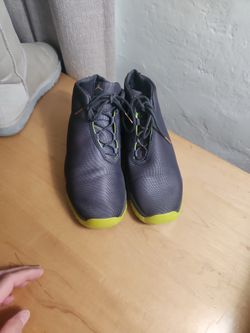 Jordan Sneakers (Youth 6.5)