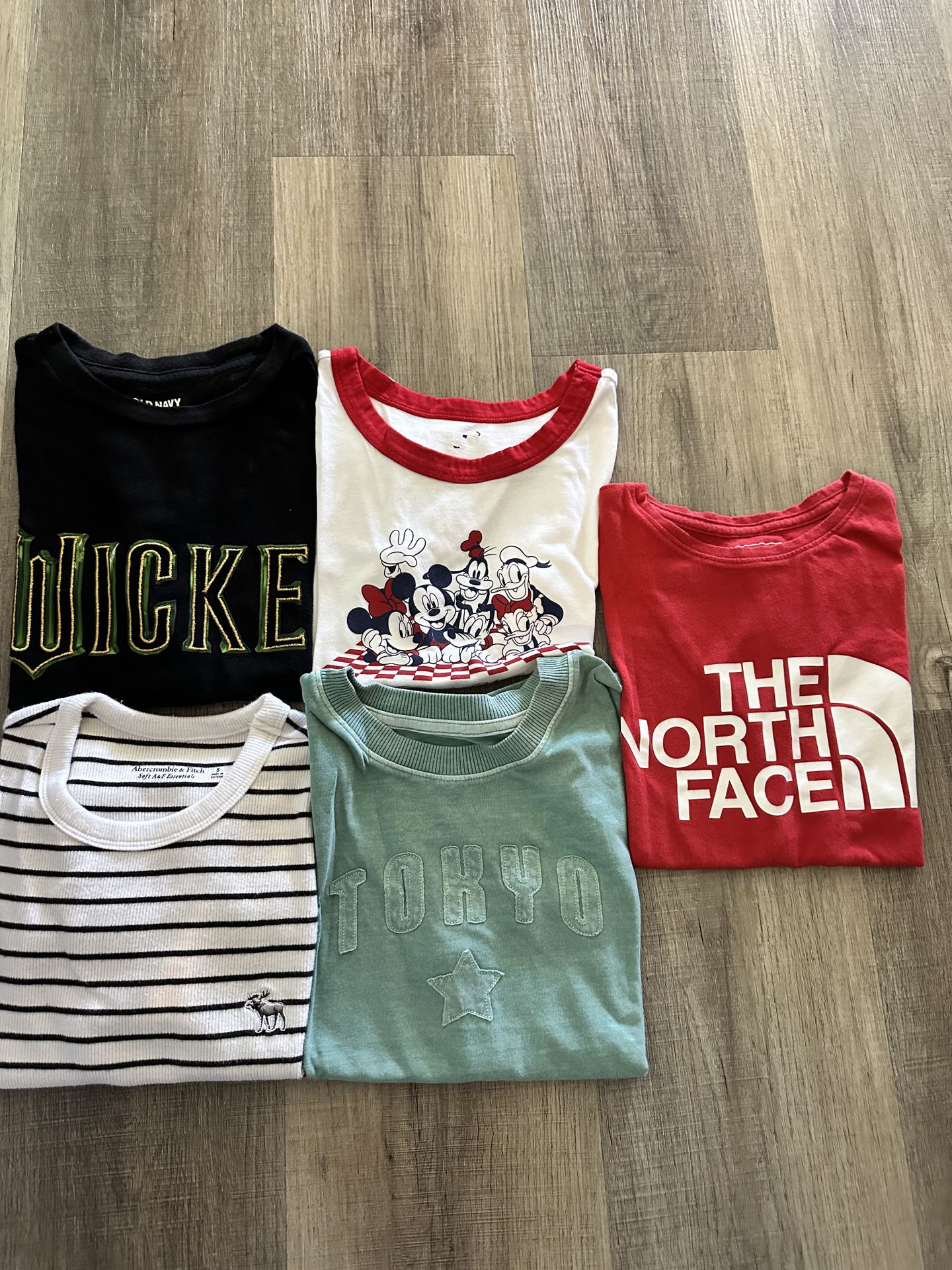 Bunch of Girls t shirts