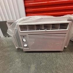 Window AC Unit