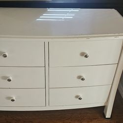 White dresser 