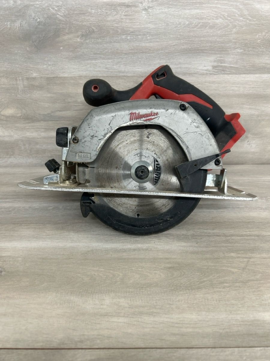 Milwaukee Cordless M18 Circular Saw 2630-20 (PO1020097)