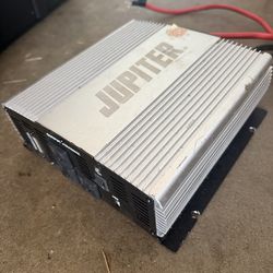2000w Inverter + battery isolator, 30 amp fuse box and other parts!!