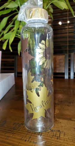 Personalised 18 oz Glass Water Bottles with Stainless Steel Lids.