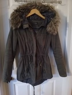 Quilted winter parka sz s (Euro sz 10)