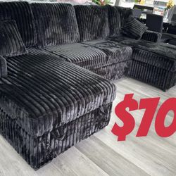 Sectional Couch With Double Chase