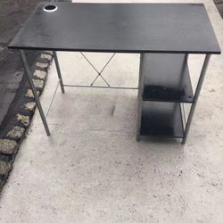 Very Good Condition Office Desk 