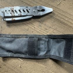 Multi Tool With Plyer Head