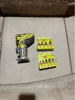 Ryobi router P601 18+ cordless HP with router bits