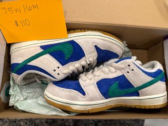 Nike SB Dunk Low Sneakers Size 7.5W / 6M