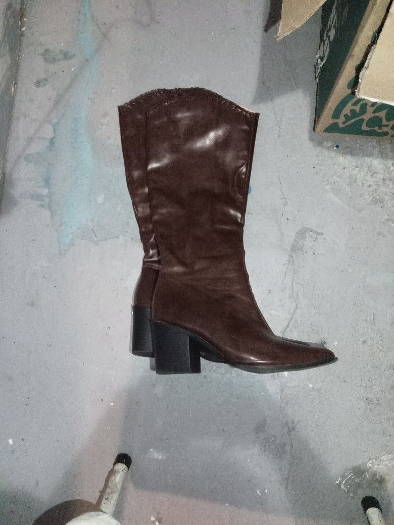 Journee Collection Womens Daria Tru Comfort Foam Stacked Heel Knee High Boots