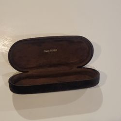 Tom Ford Black Velvet Sunglasses Eyeglasses Case Hard Clamshell 216. 
Pre-owned, very good shape, would fit large size glasses.