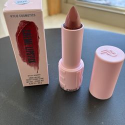 Kylie Jenner Crème Lipstick-#116 Cooler In Person