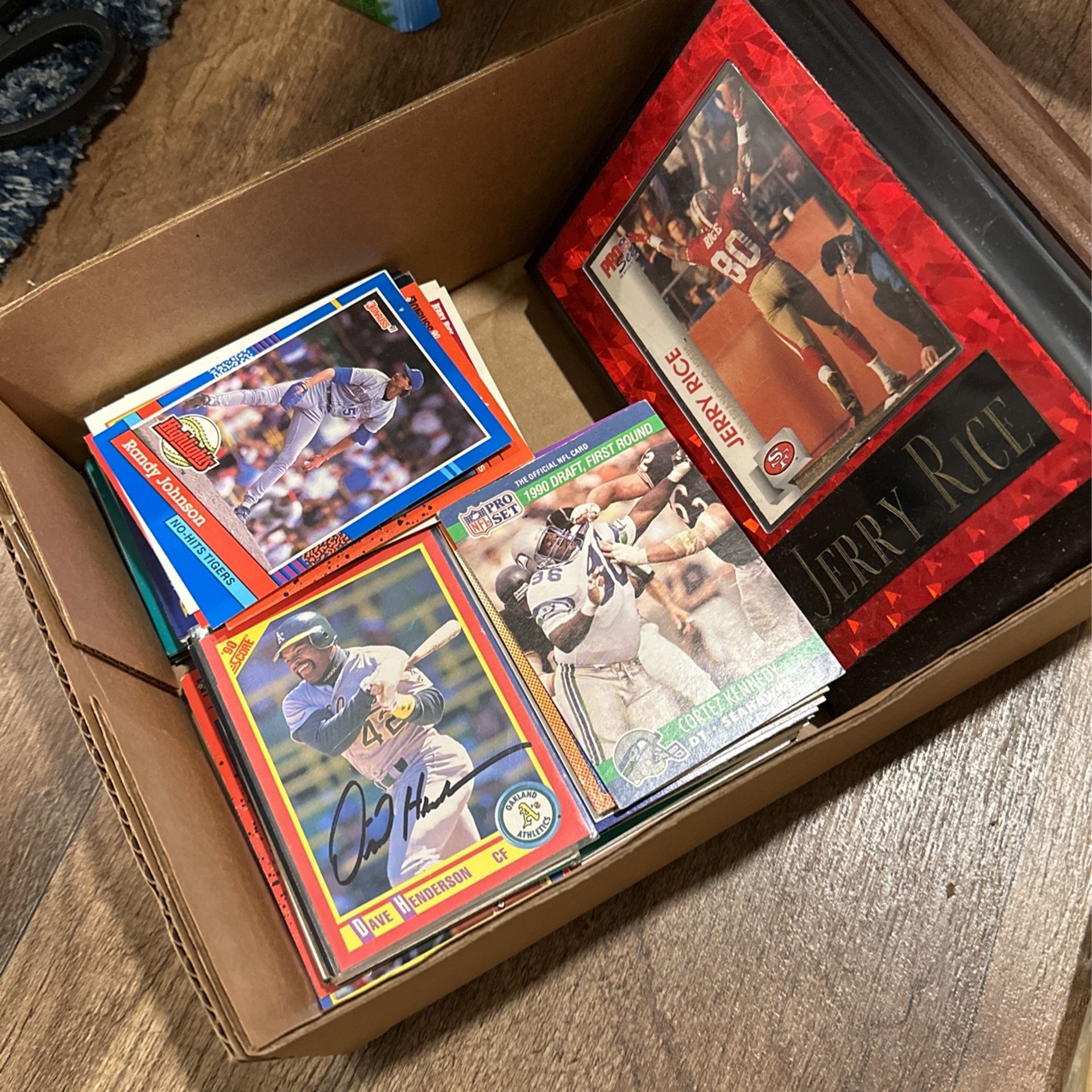 Lot Of Baseball/football Cards for Sale in Snohomish, WA OfferUp