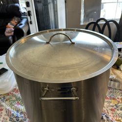 Giant Stockpot 