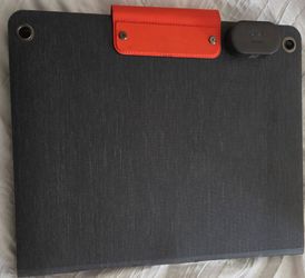 The Jackery SolarSaga 40W Mini is an ultra-lightweight, four-fold portable solar panel