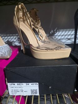 Soda Trella Beige Platform Pumps Size 7.5