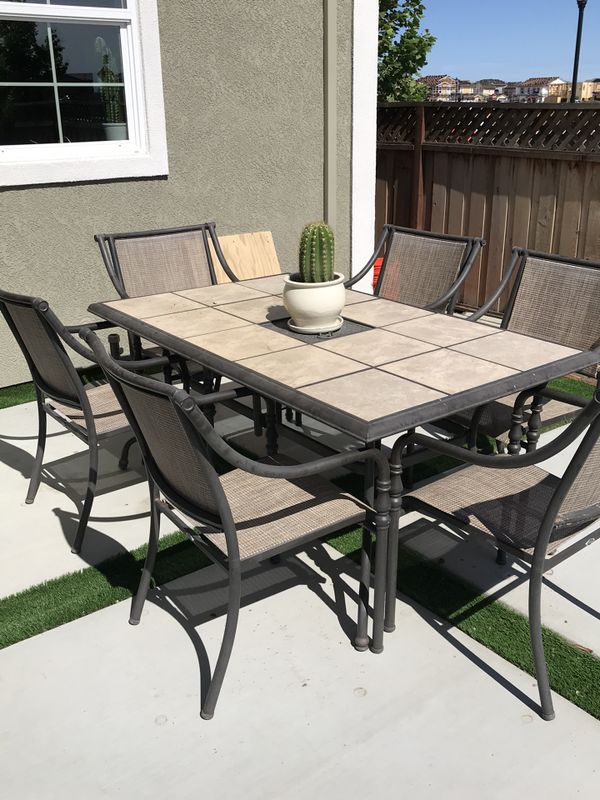 Hampton Bay - Andrews patio table set for Sale in Byron 