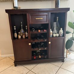 Bar cabinet